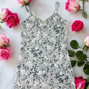 Gilligan & O'Malley Lace Above Knee Mini Dress